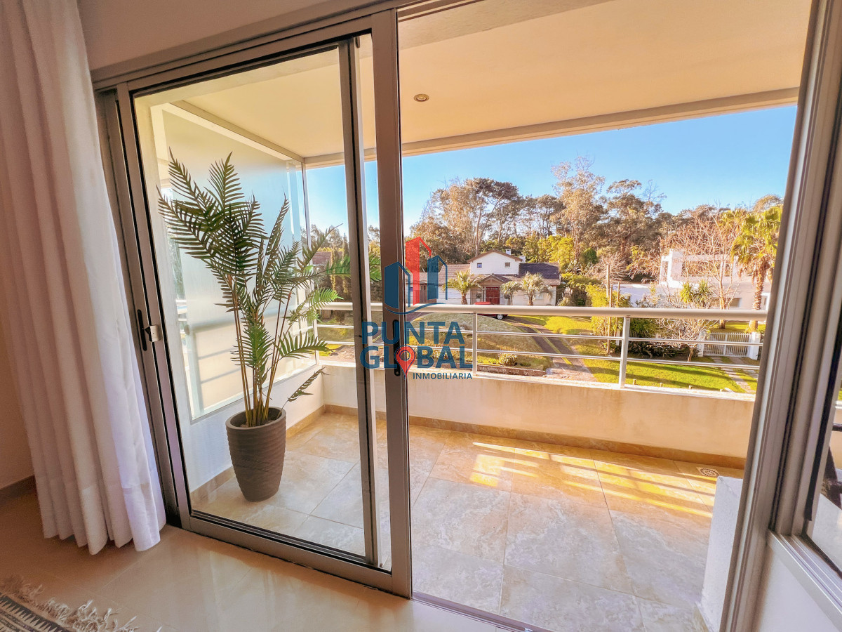 Apartamento ID.12 - Venta de hermoso apartamento en Playa Brava