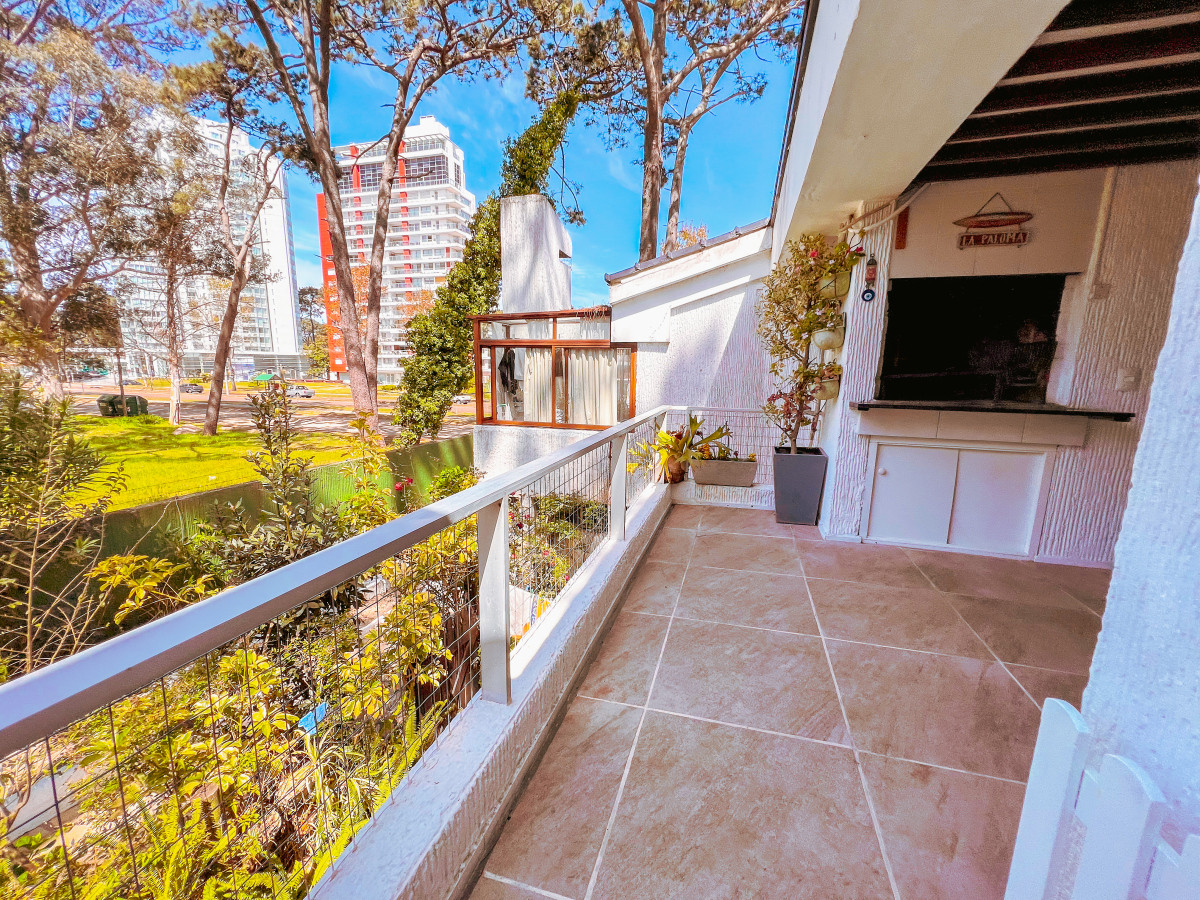 Apartamento 2 dormitorios 1 baño Av. Roosevelt 