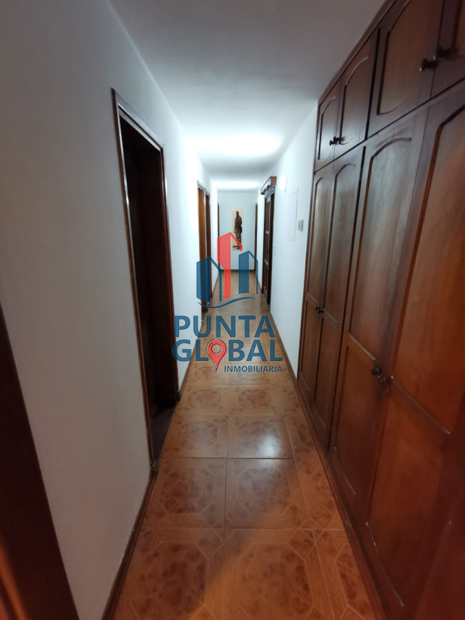 Casa ID.31 - Venta de propiedad con 2 casa y amplio terreno
