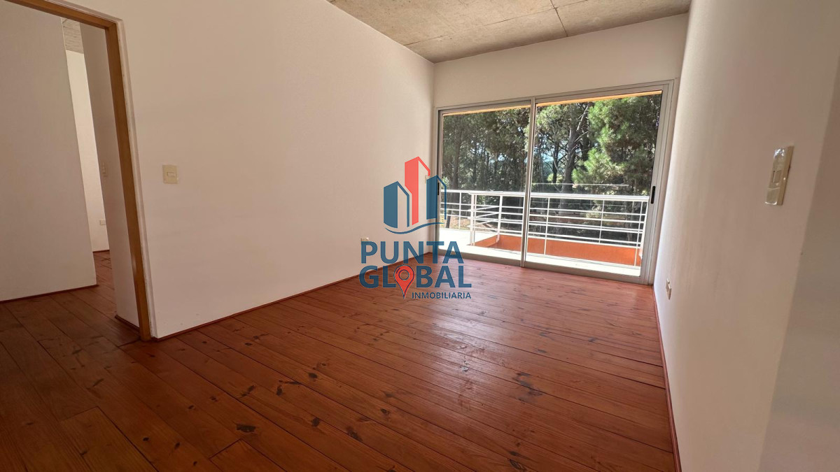 Casa ID.9 - Venta amplia Casa de 3 habitaciones, rodeada de vegetación y tranquilidad