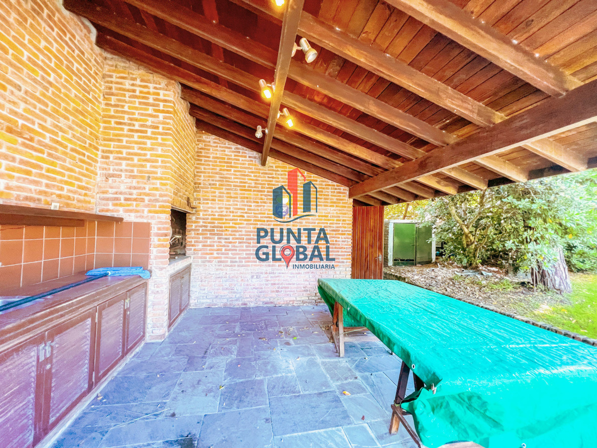 Casa ID.19 - Venta hermosa Casa 4 Dormitorios en Mansa Punta del Este