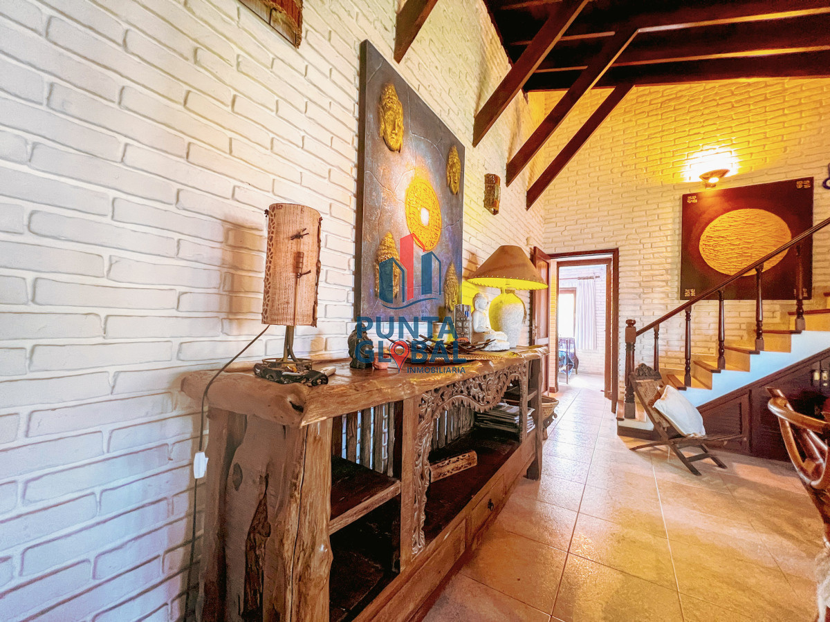 Casa ID.19 - Venta hermosa Casa 4 Dormitorios en Mansa Punta del Este