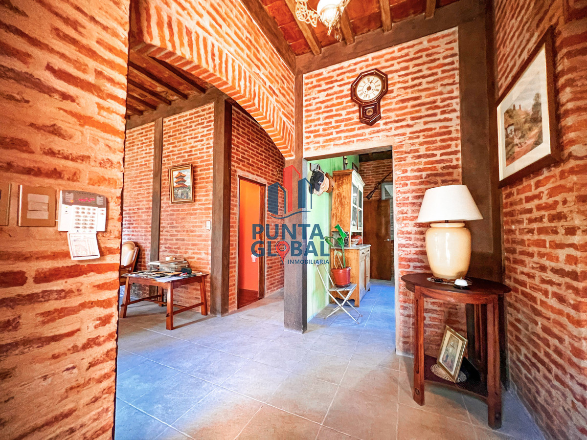 Casa ID.13 - Casa en venta 3 habitaciones 2 baños, Pinares Punta del Este
