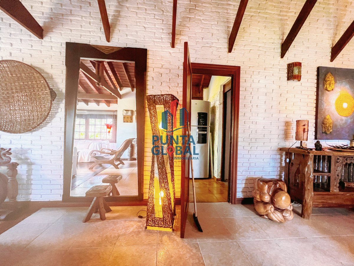 Casa ID.19 - Venta hermosa Casa 4 Dormitorios en Mansa Punta del Este