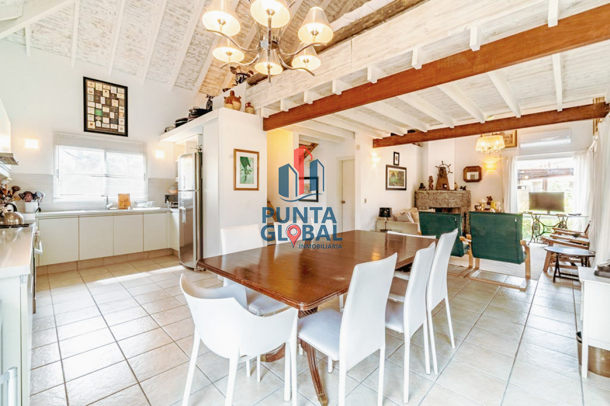 Casa ID.41 - Alquiler de Verano 4 Dormitorios Solanas