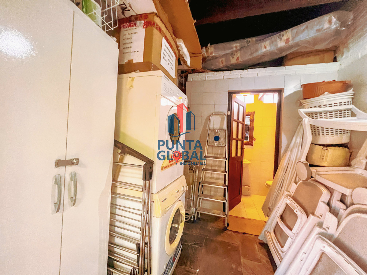 Casa ID.19 - Venta hermosa Casa 4 Dormitorios en Mansa Punta del Este