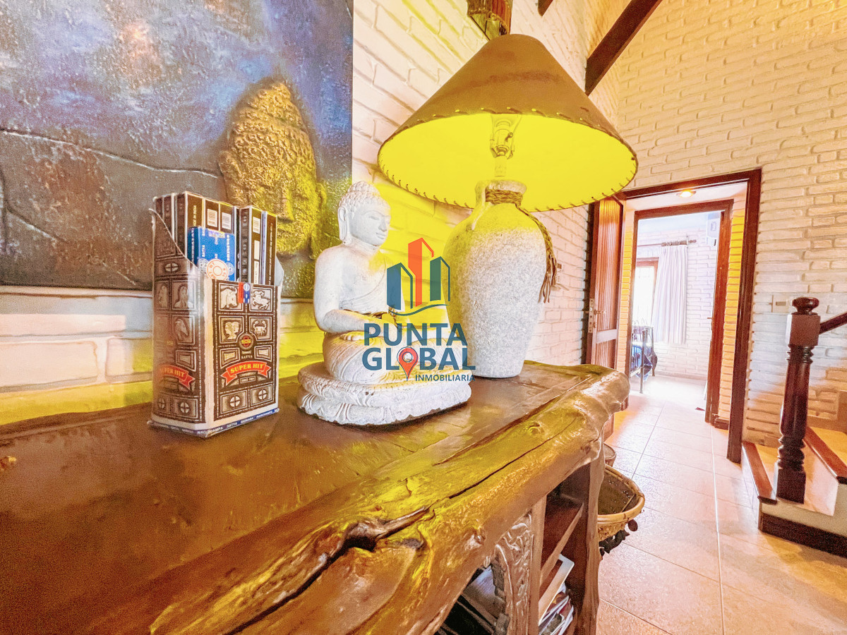 Casa ID.19 - Venta hermosa Casa 4 Dormitorios en Mansa Punta del Este