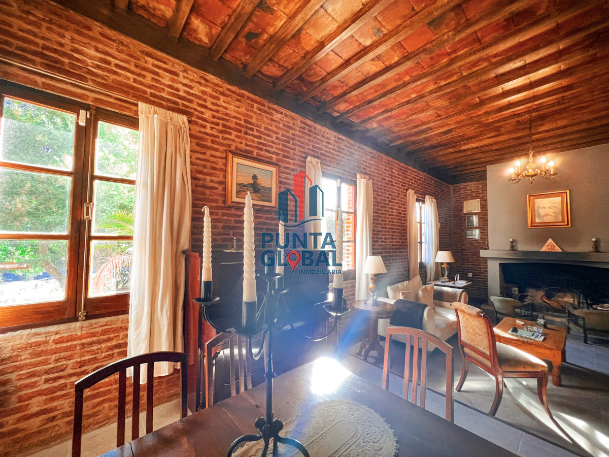 Casa ID.13 - Casa en venta 3 habitaciones 2 baños, Pinares Punta del Este