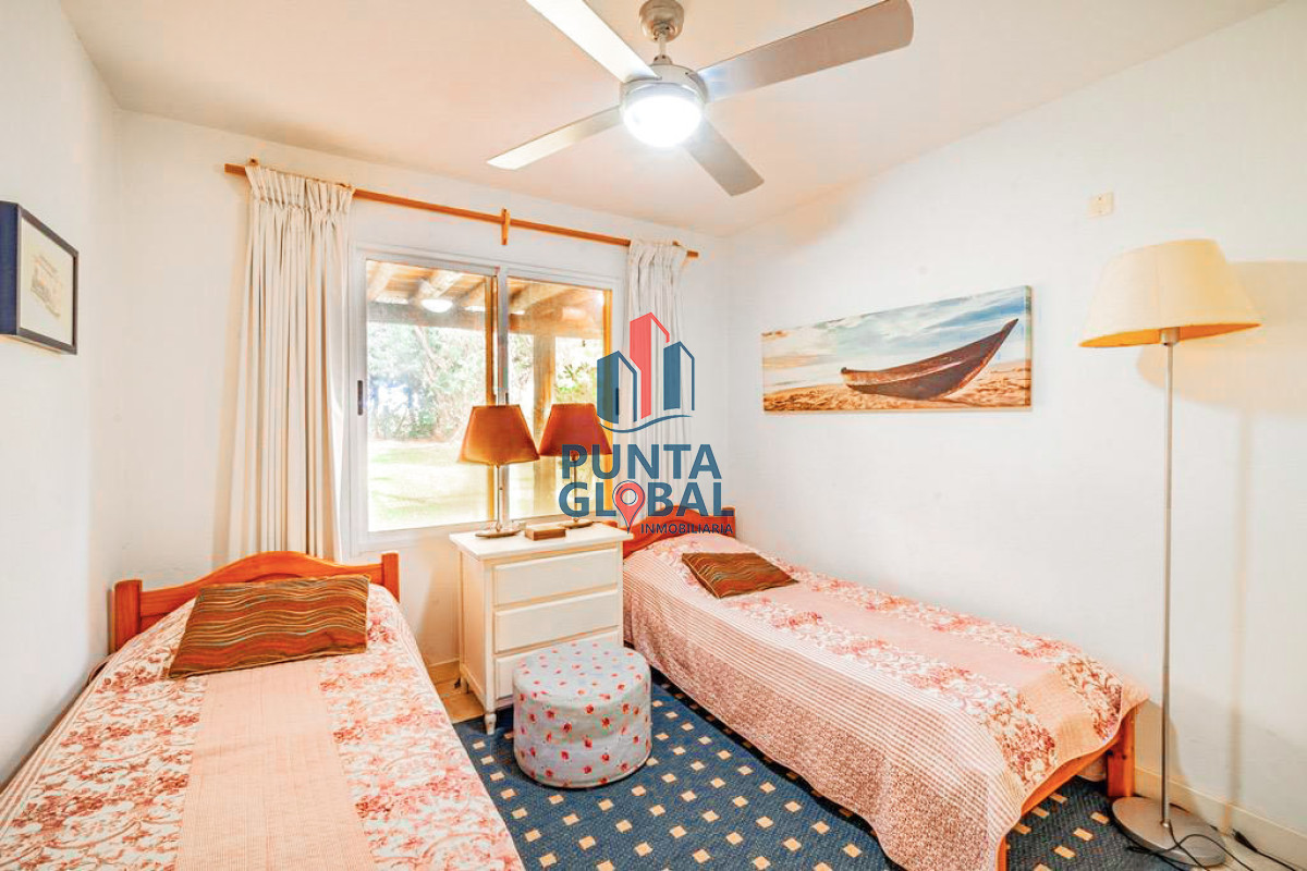Casa ID.41 - Alquiler de Verano 4 Dormitorios Solanas