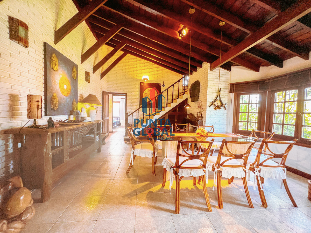Casa ID.19 - Venta hermosa Casa 4 Dormitorios en Mansa Punta del Este