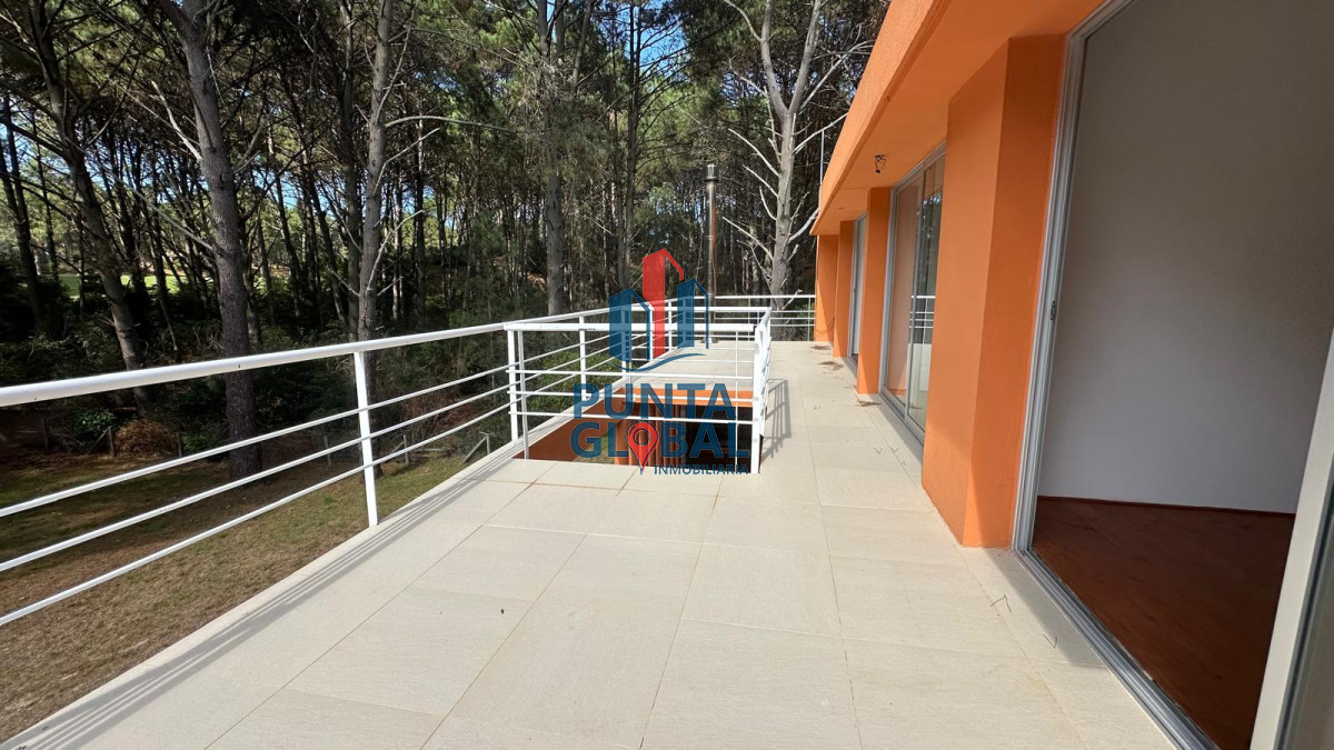Casa ID.9 - Venta amplia Casa de 3 habitaciones, rodeada de vegetación y tranquilidad