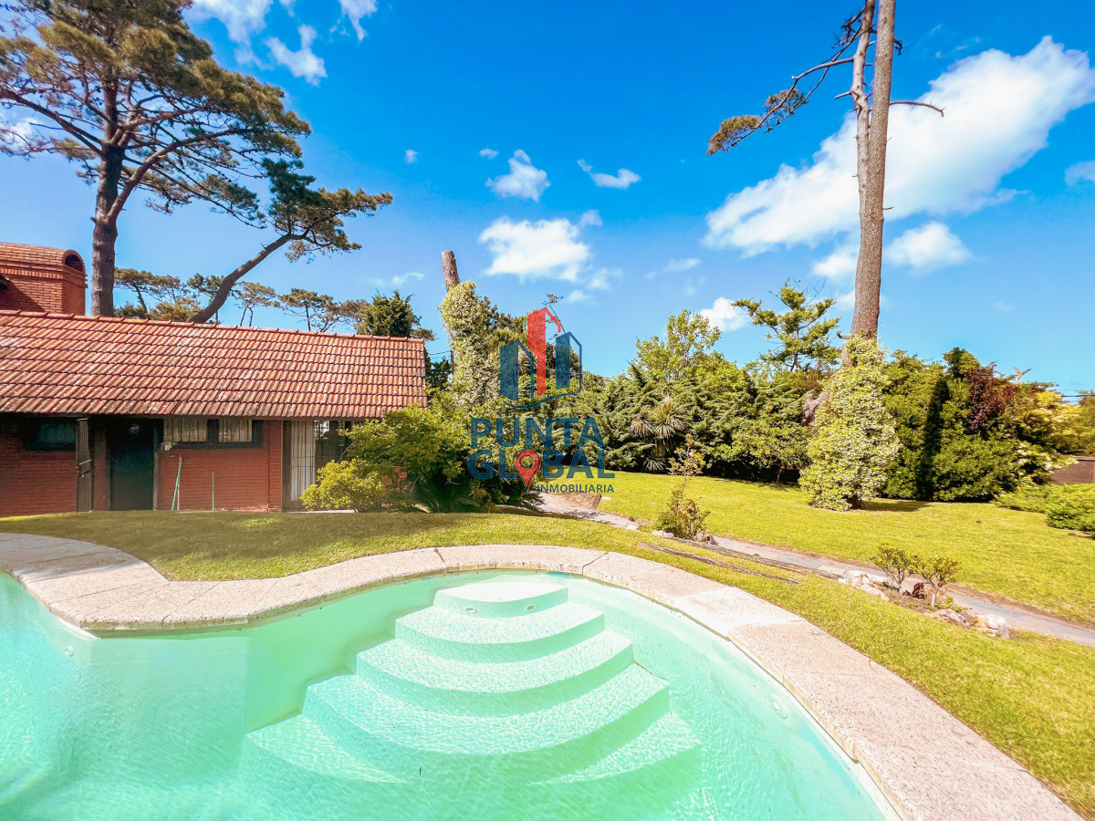 Casa ID.19 - Venta hermosa Casa 4 Dormitorios en Mansa Punta del Este