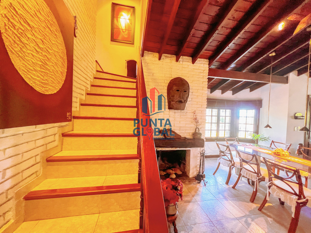 Casa ID.19 - Venta hermosa Casa 4 Dormitorios en Mansa Punta del Este