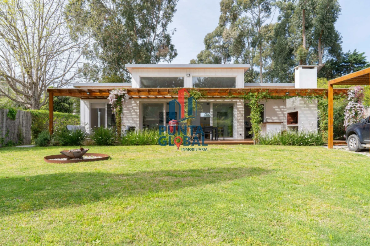 Casa ID.481 - Hermosa casa en Rincón del Indio