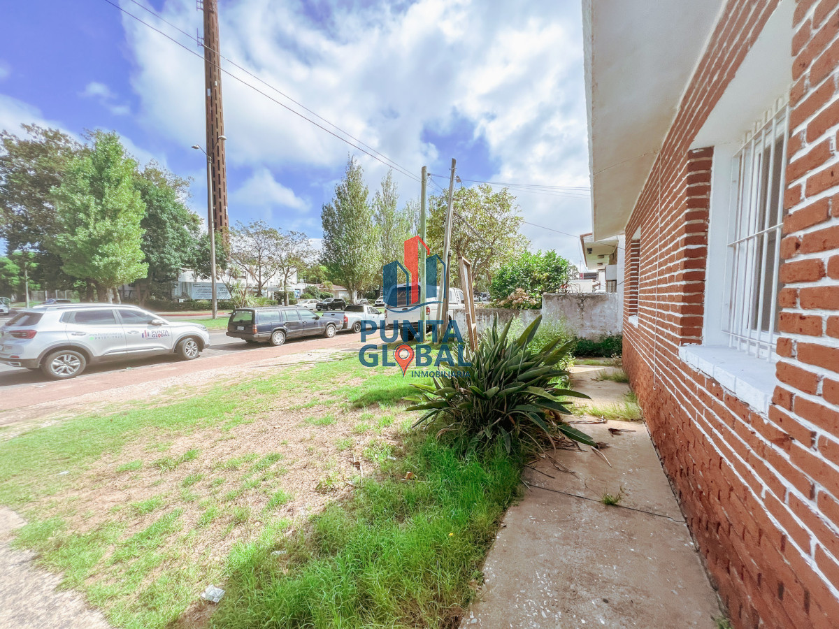 Casa ID.15 - Casas en Venta excelente ubicación para negocio o habitación