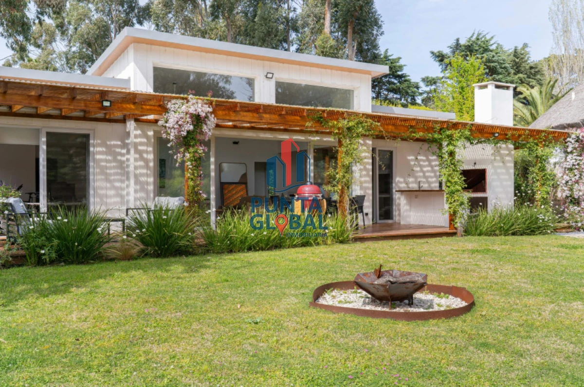 Casa ID.481 - Hermosa casa en Rincón del Indio