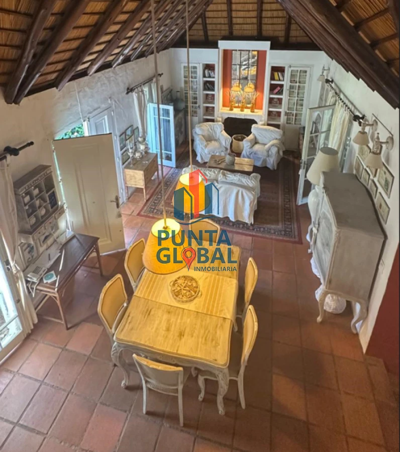 Casa ID.10 - Casa Altos del Pinar