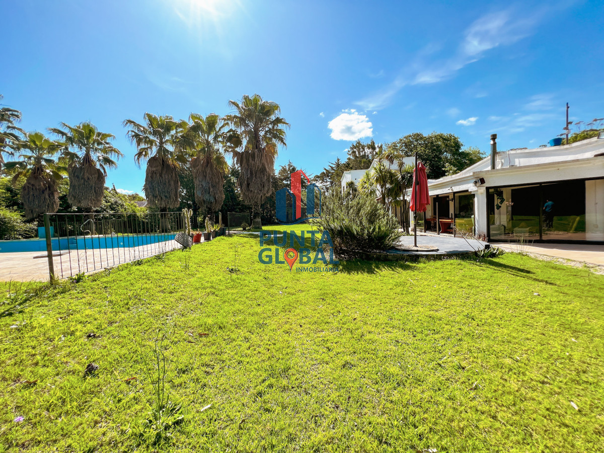 Local Comercial ID.16 - Venta de Local y amplio terreno excelente para negocio
