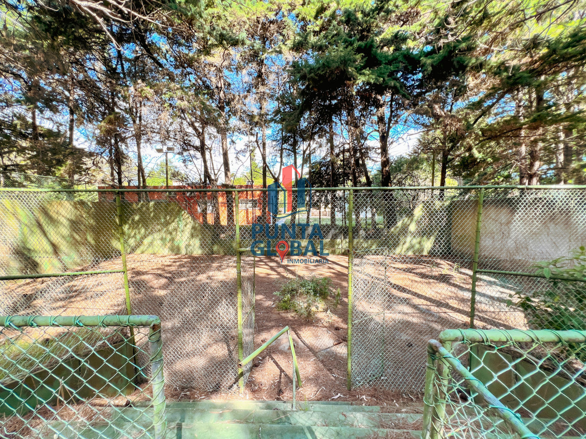 Local Comercial ID.16 - Venta de Local y amplio terreno excelente para negocio