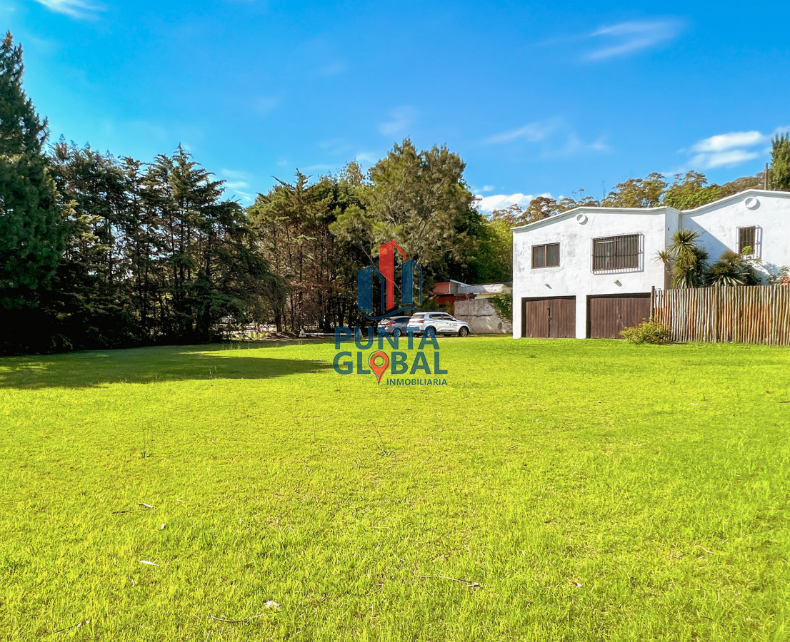 Local Comercial ID.16 - Venta de Local y amplio terreno excelente para negocio