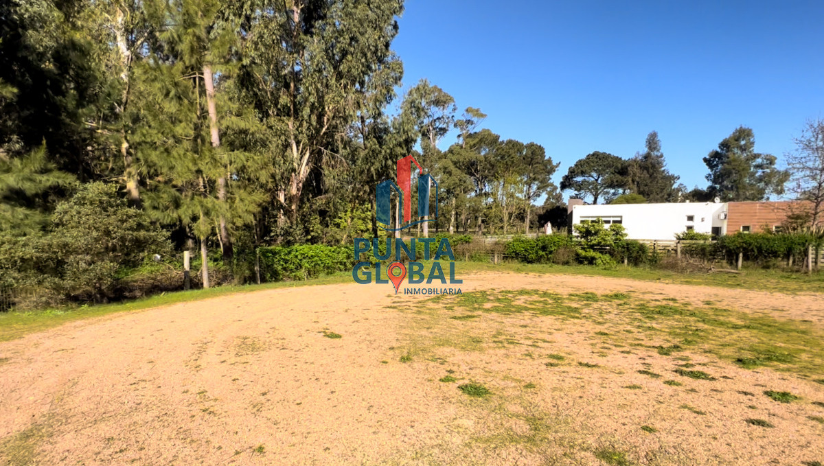 Terreno ID.14 - Terreno en venta zona residencial, pinares