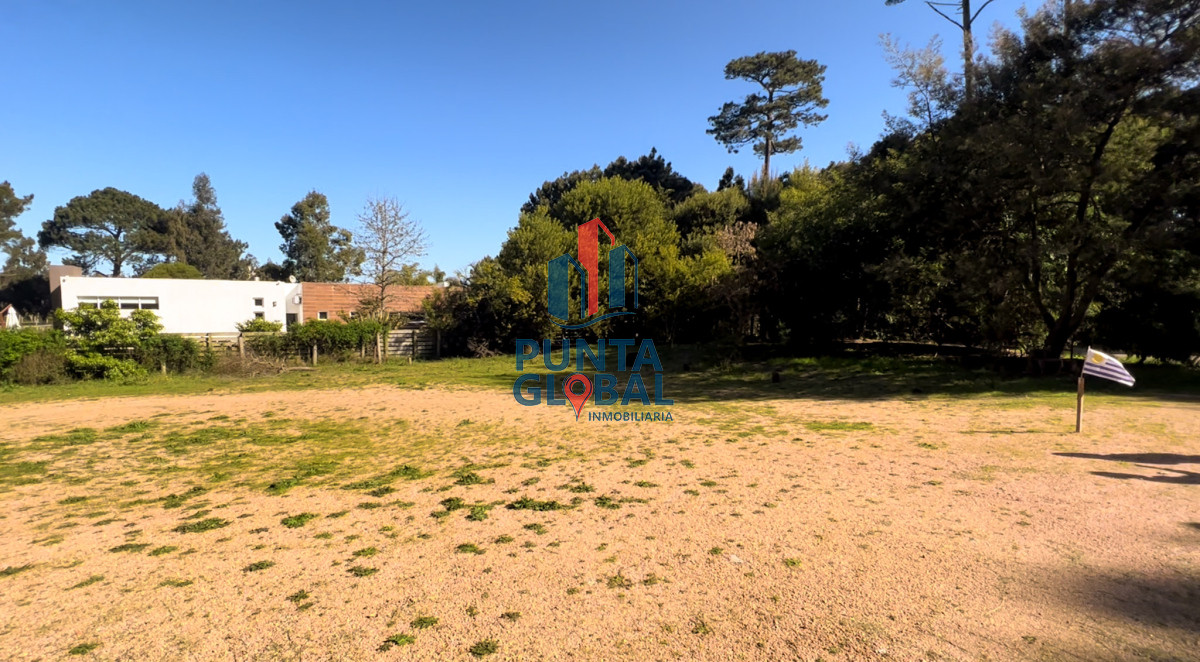 Terreno ID.14 - Terreno en venta zona residencial, pinares
