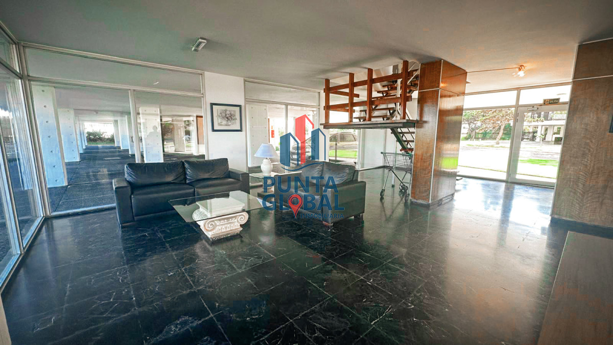 Apartamento ID.72 - Venta Apartamento 4 Dormitorios Punta del Este