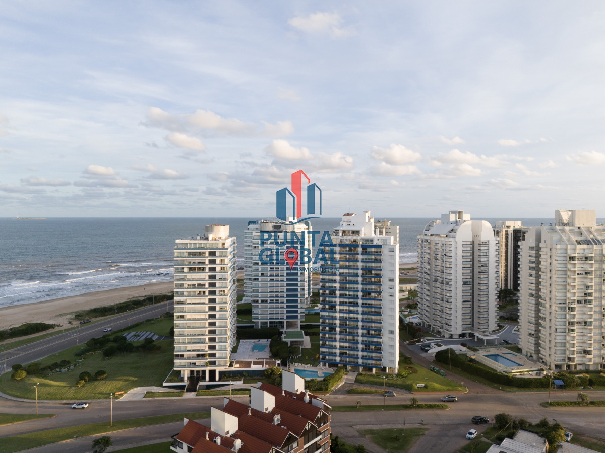 Apartamento ID.181 - Venta Apartamento 2 Dormitorios Punta del Este