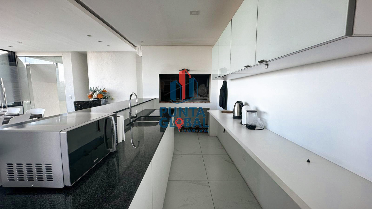 Apartamento ID.153 - Venta Apartamento 2 Dormitorios Punta del Este