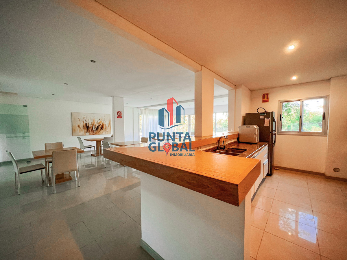 Apartamento ID.144 - Venta Apartamento 2 Dormitorios Punta del Este