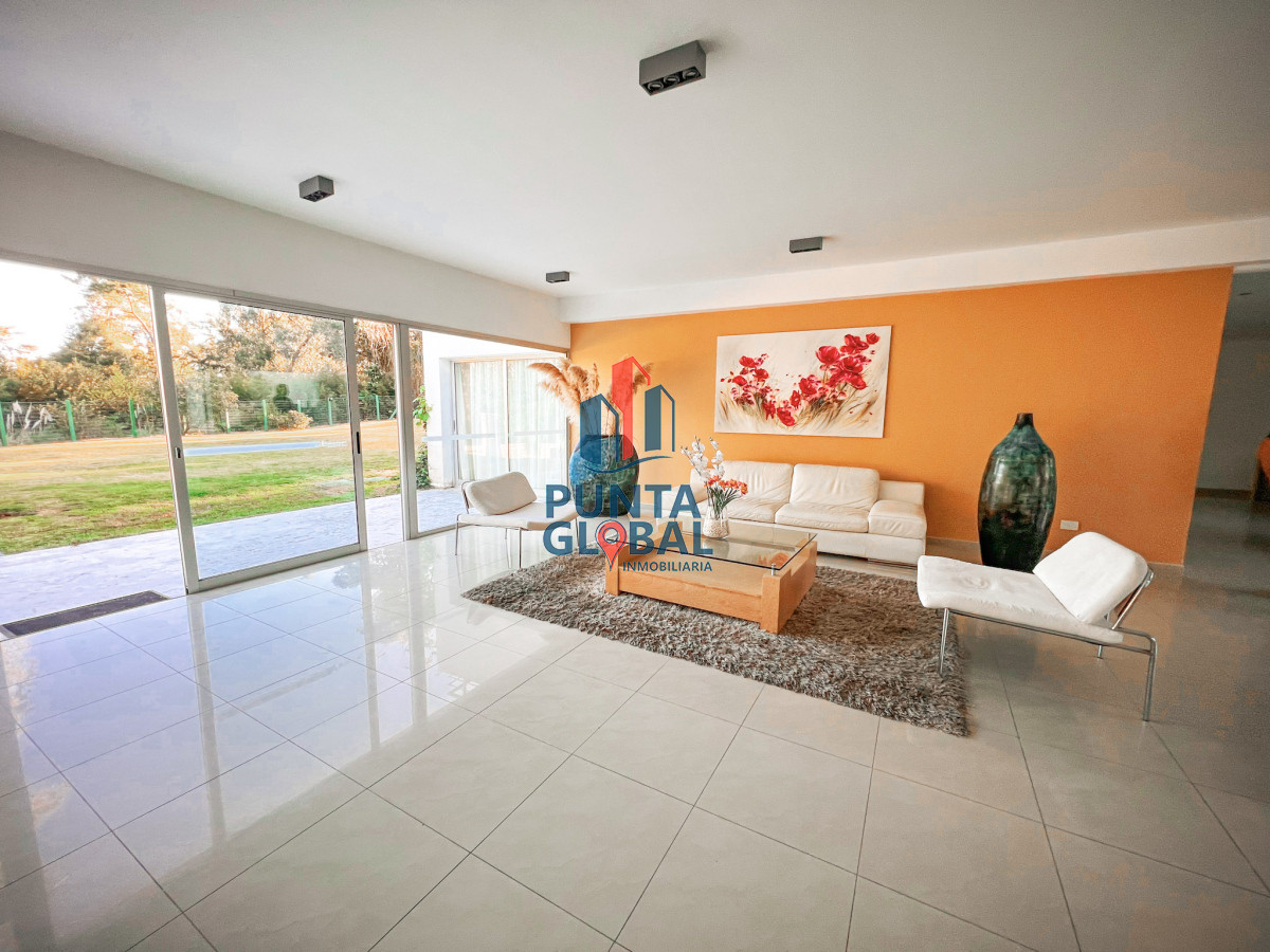 Apartamento ID.144 - Venta Apartamento 2 Dormitorios Punta del Este