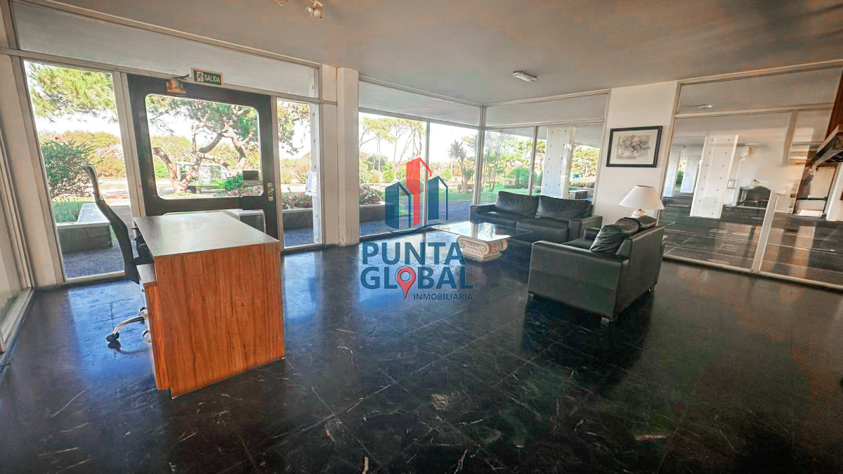 Apartamento ID.72 - Venta Apartamento 4 Dormitorios Punta del Este