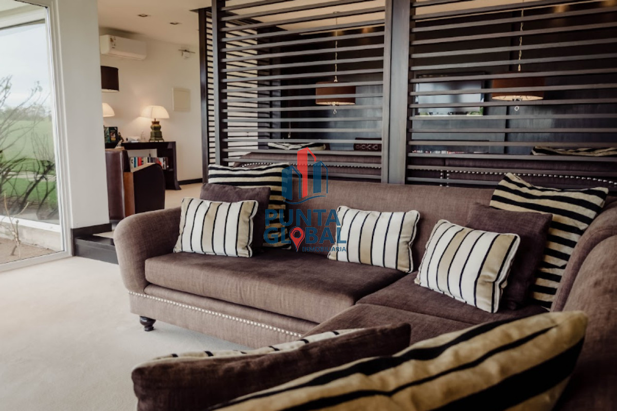 Apartamento ID.155 - Venta Apartamento 2 Dormitorios Punta del Este