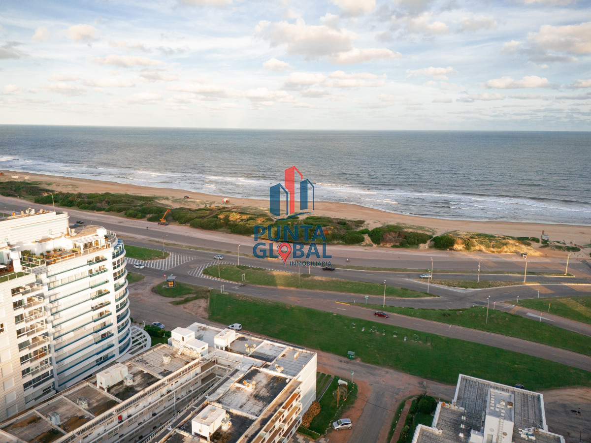 Apartamento ID.181 - Venta Apartamento 2 Dormitorios Punta del Este