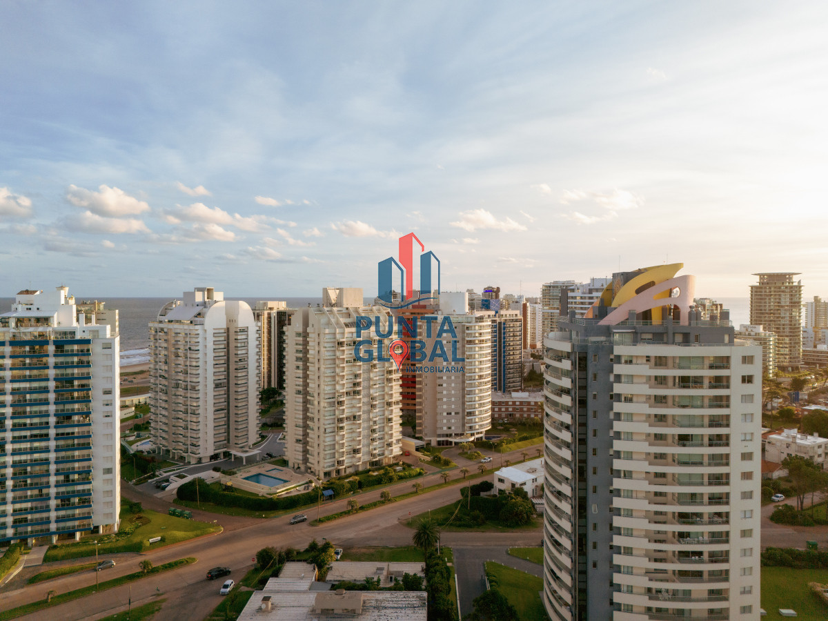 Apartamento ID.181 - Venta Apartamento 2 Dormitorios Punta del Este