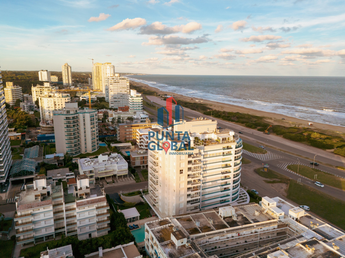 Apartamento ID.181 - Venta Apartamento 2 Dormitorios Punta del Este
