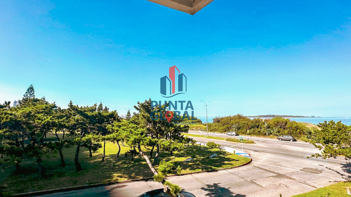 Apartamento ID.72 - Venta Apartamento 4 Dormitorios Punta del Este