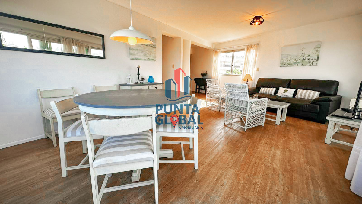 Apartamento ID.72 - Venta Apartamento 4 Dormitorios Punta del Este