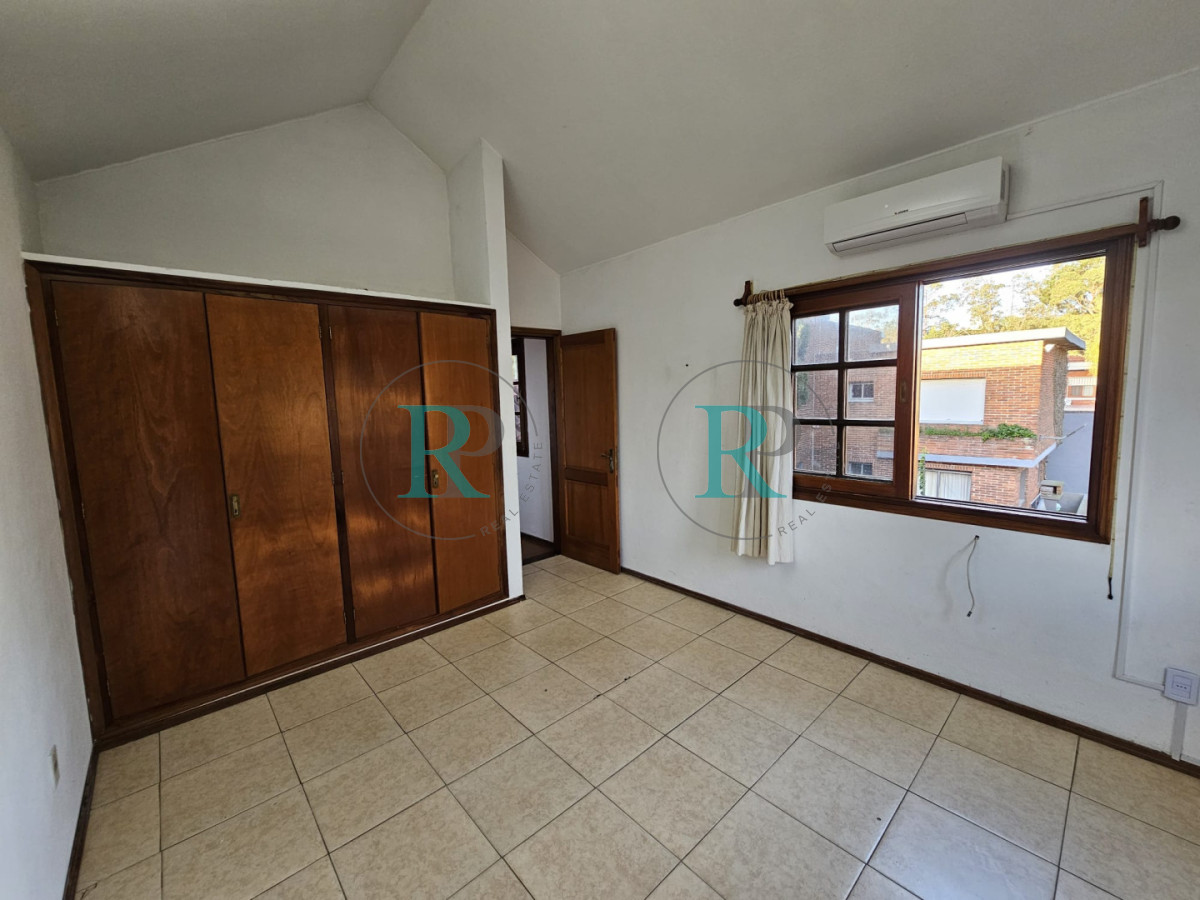 Casa ID.2940 - Casa en venta - Playa Mansa, Parada 19 | California Park