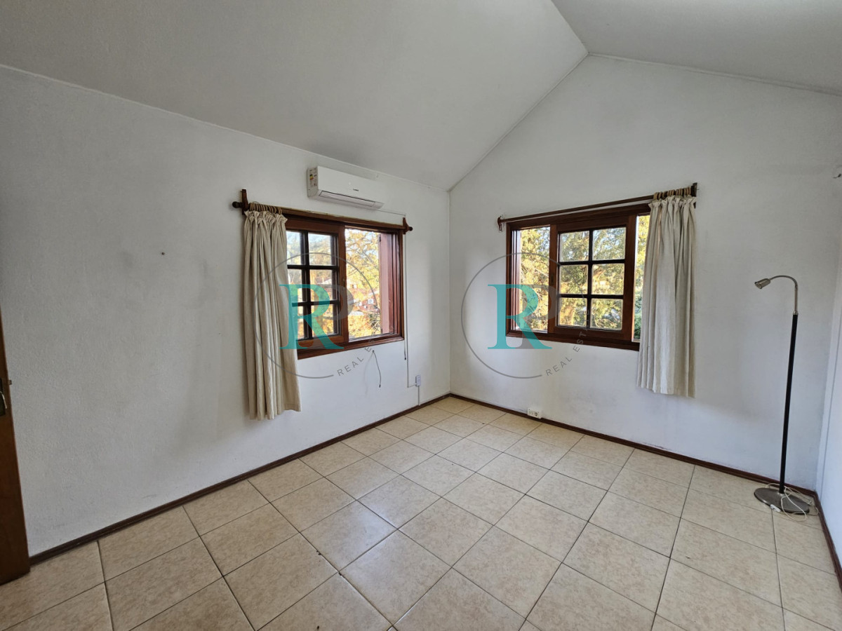 Casa ID.2940 - Casa en venta - Playa Mansa, Parada 19 | California Park