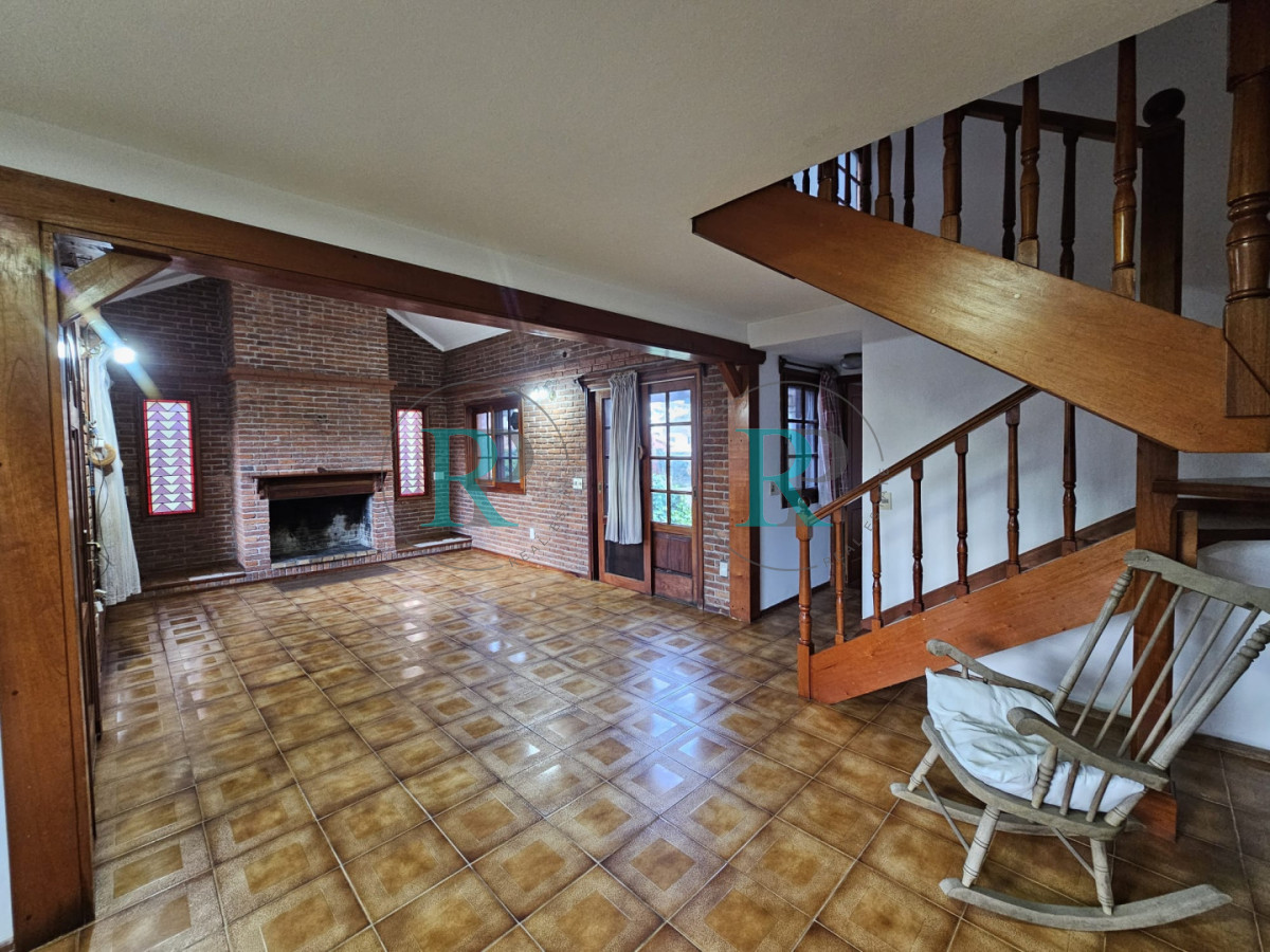 Casa ID.2940 - Casa en venta - Playa Mansa, Parada 19 | California Park
