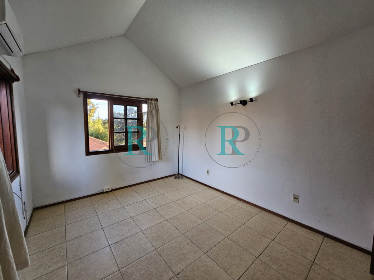 Casa ID.2940 - Casa en venta - Playa Mansa, Parada 19 | California Park