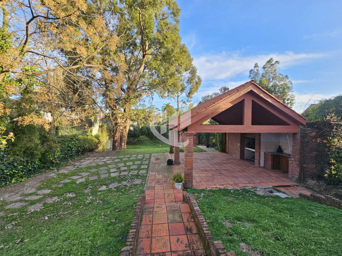 Casa ID.2864 - Casa en venta - Playa Mansa, Parada 19 | California Park