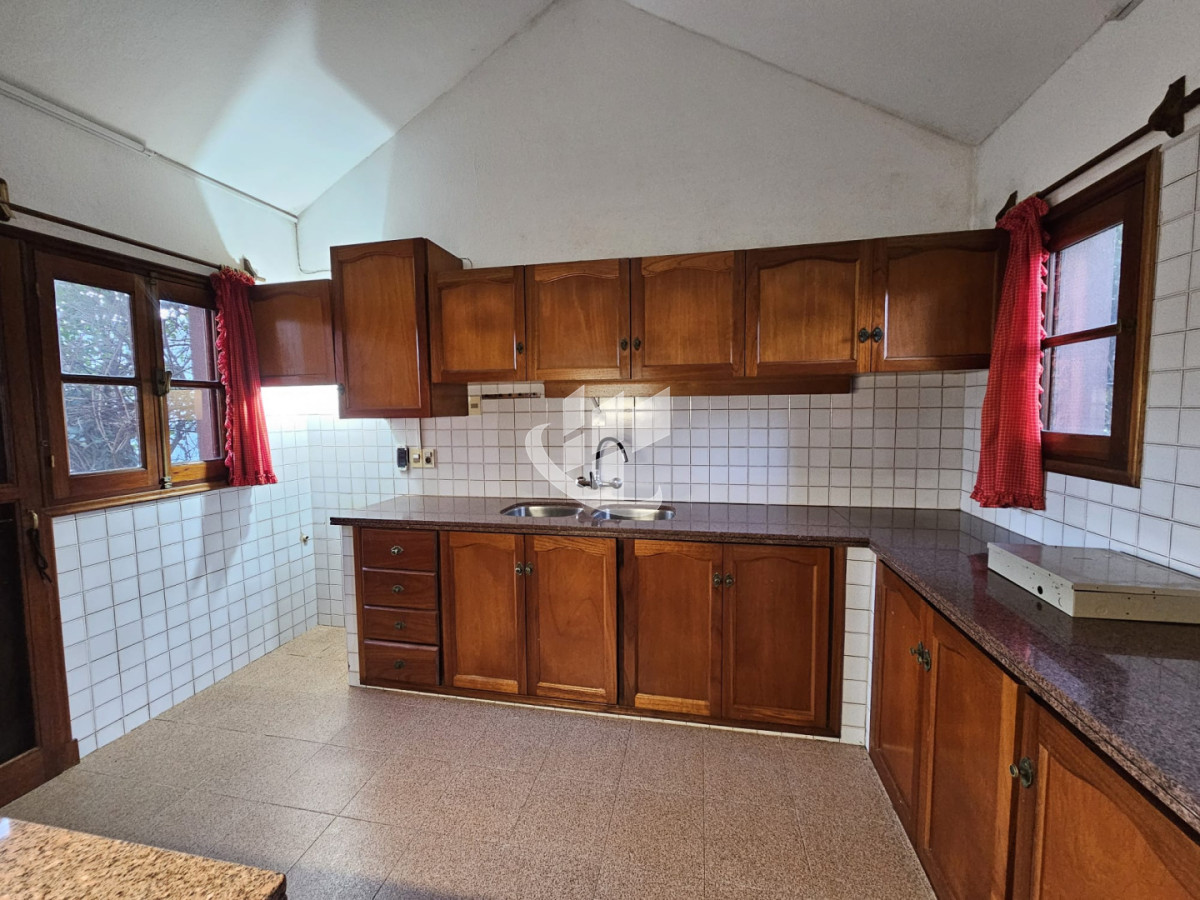 Casa ID.2864 - Casa en venta - Playa Mansa, Parada 19 | California Park