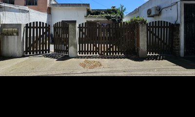 CASA MAS DOS APARTAMENTOS EN VENTA CENTRO MALDONADO