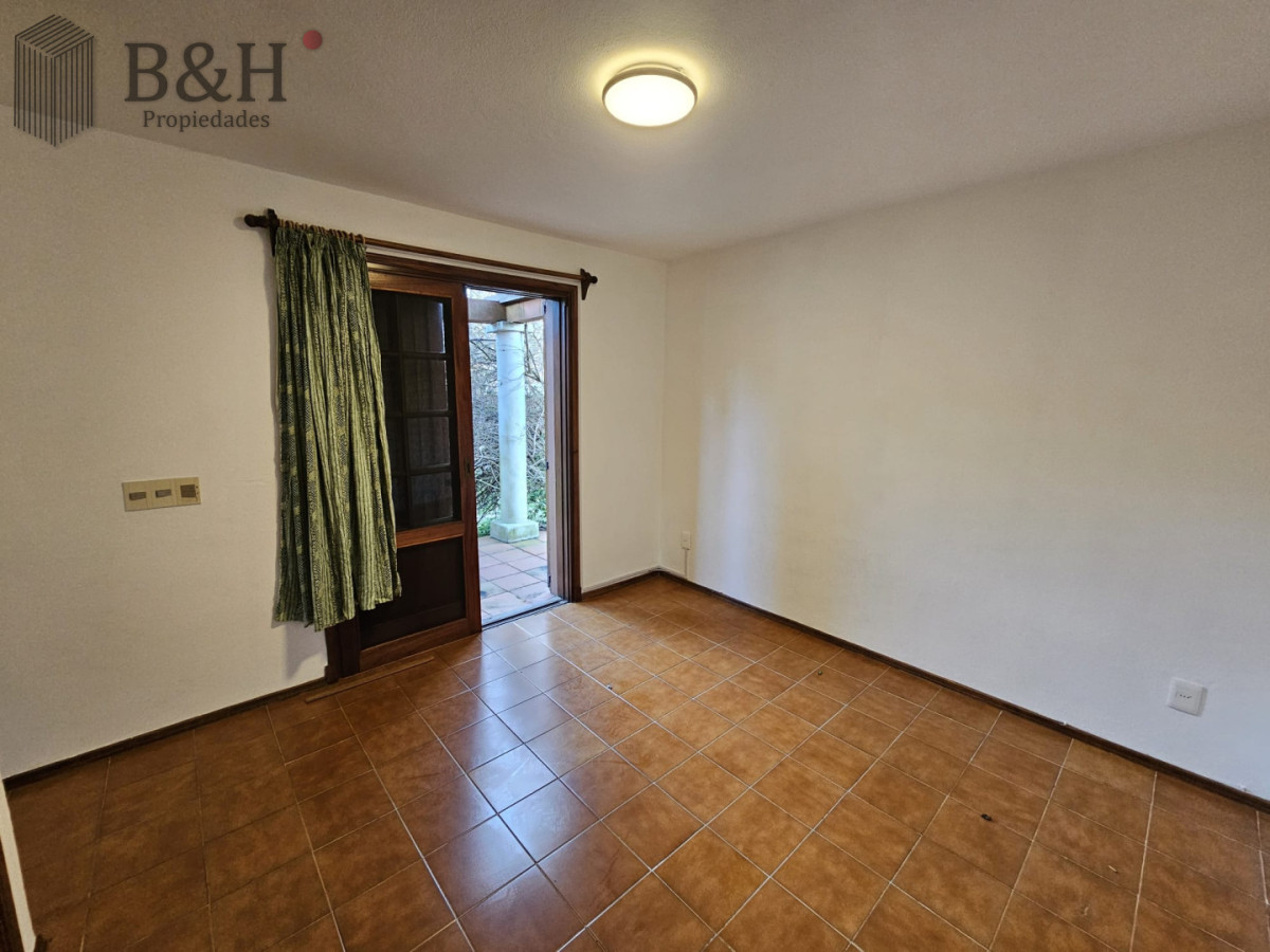 Casa ID.8034 - Casa en venta - Playa Mansa, Parada 19 | California Park
