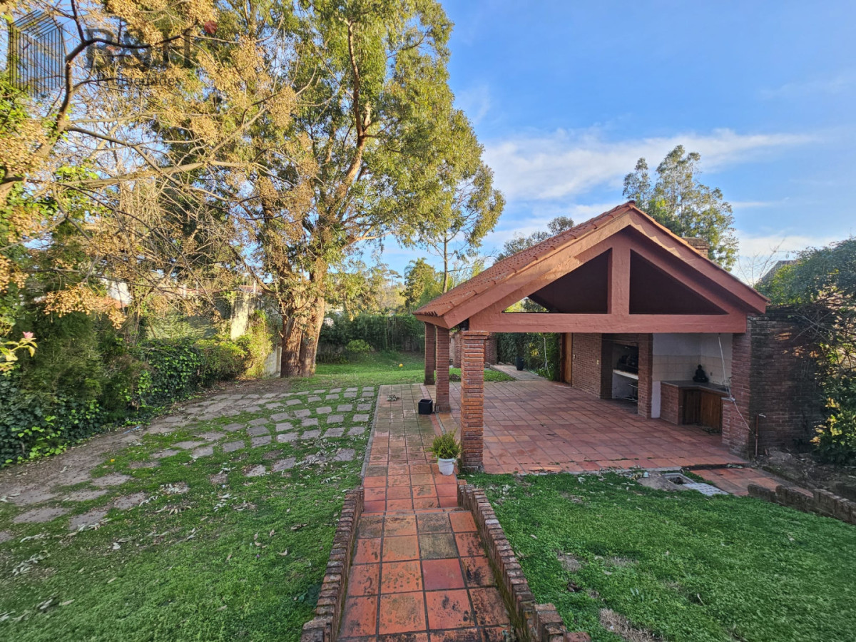 Casa ID.8034 - Casa en venta - Playa Mansa, Parada 19 | California Park