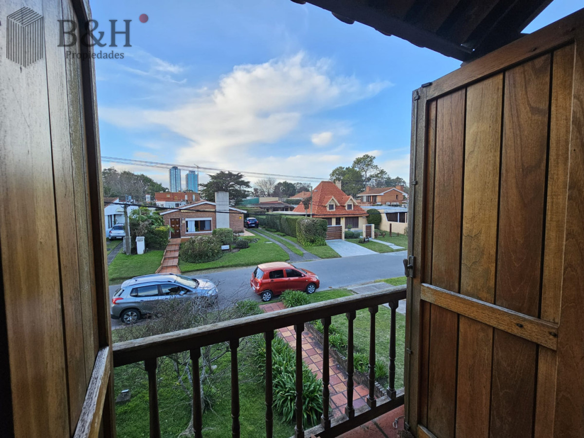 Casa ID.8034 - Casa en venta - Playa Mansa, Parada 19 | California Park