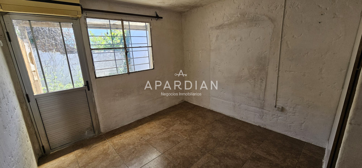 Casa ID.21096958 - CASA MAS DOS APARTAMENTOS EN VENTA CENTRO MALDONADO