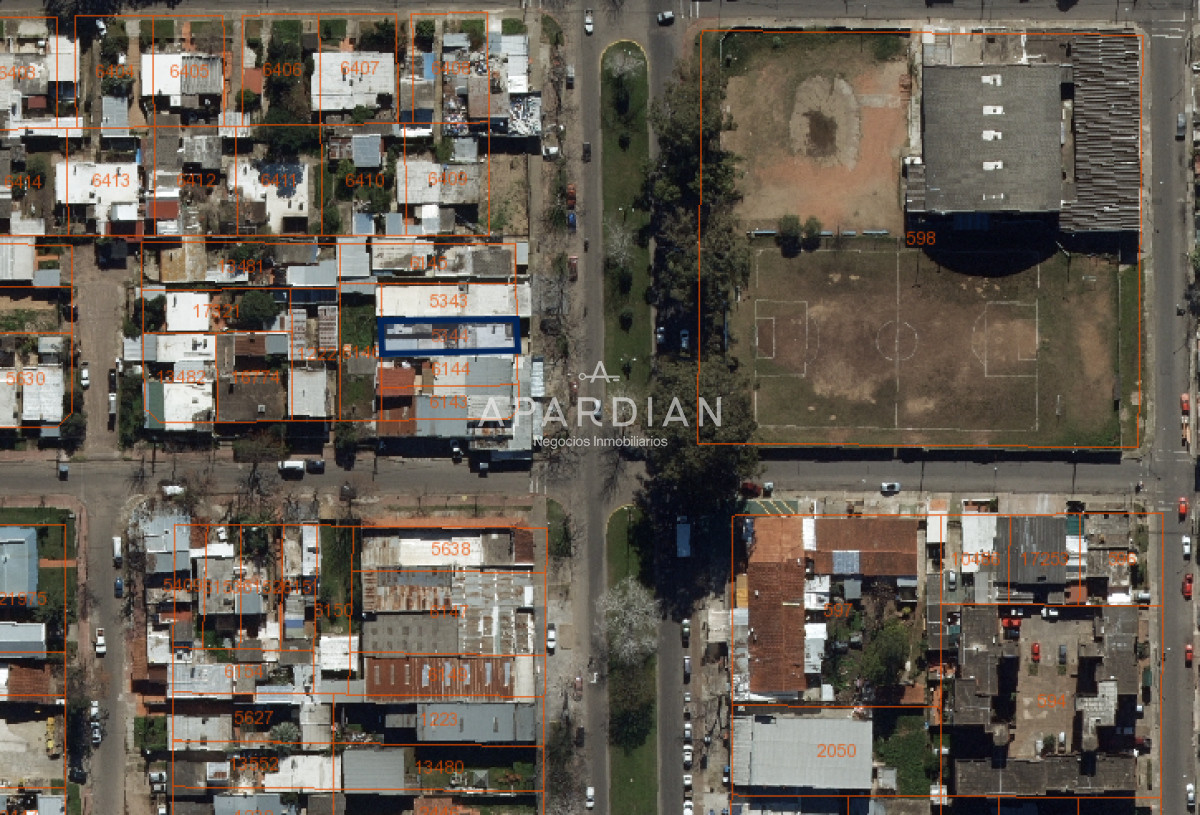 Casa ID.21096958 - CASA MAS DOS APARTAMENTOS EN VENTA CENTRO MALDONADO